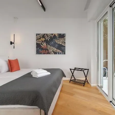 Apartment Modern In